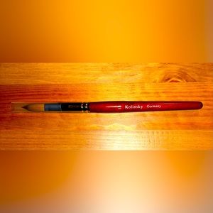 Kolinsky:  Acrylic Brush Nail #18 Nail Art Brush Red Wood Handle Manicure Tool